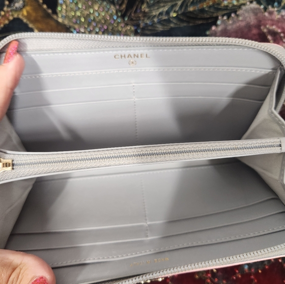 Chanel Boy Wallet - Picture 9 of 14